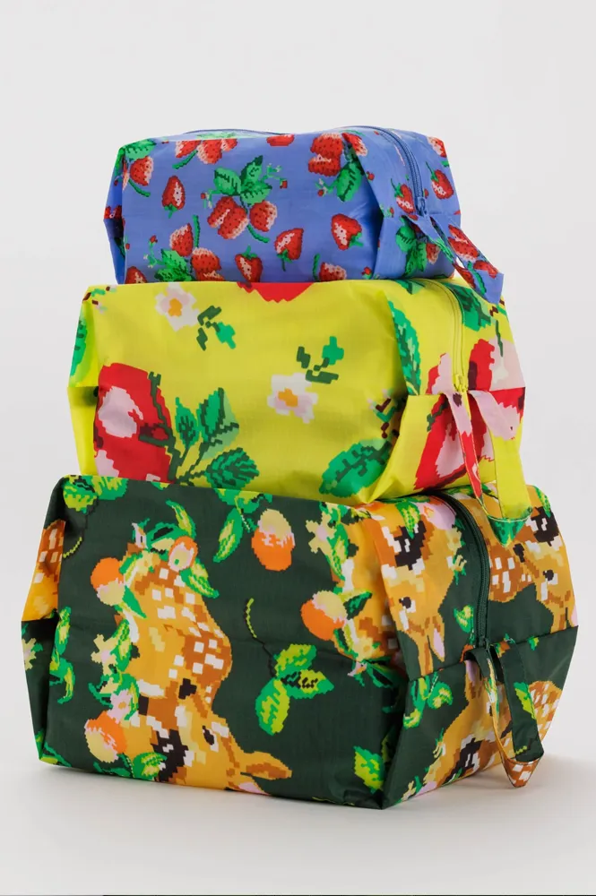 Baggu Needlepoint Fruit 3D Zip Set