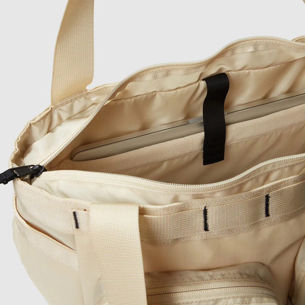 BASE CAMP VOYAGER TOTE