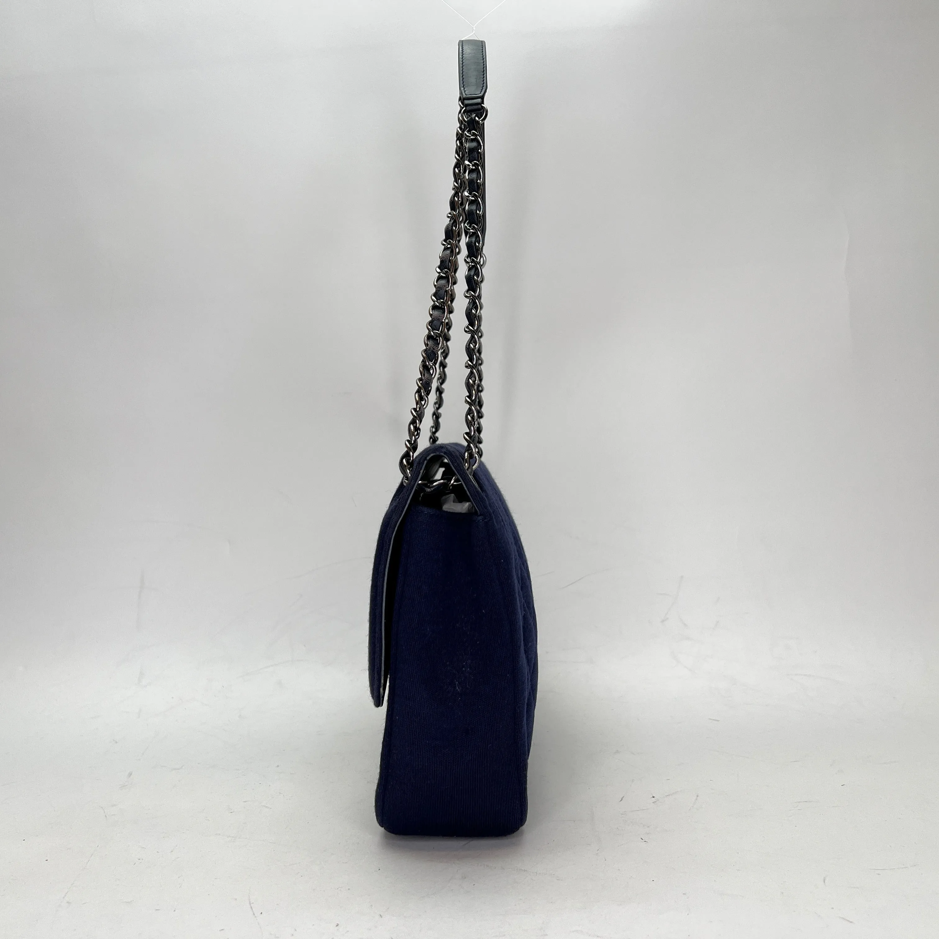 Chic With Me Navy Shoulder Bag in Jersey, Gunmetal hardware