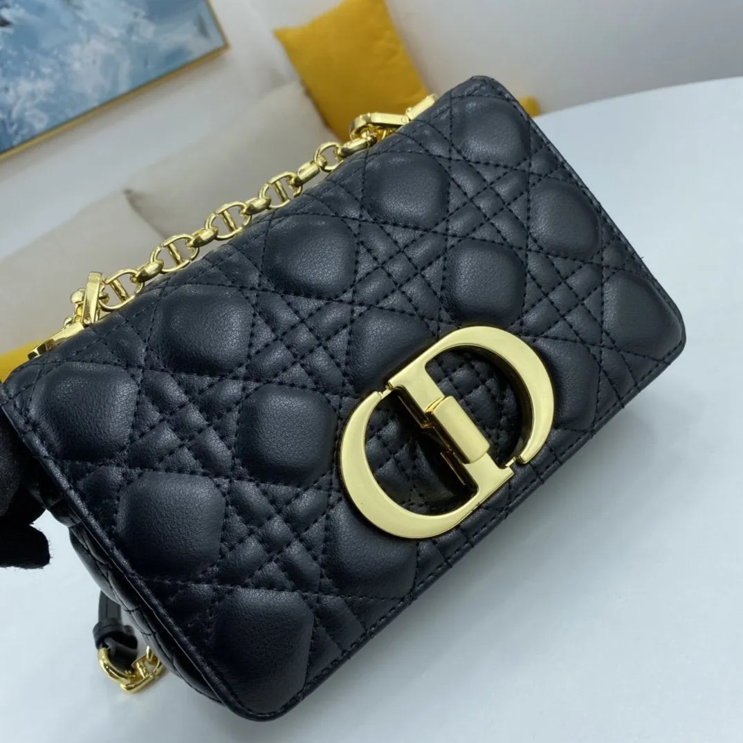 Designer Handbags DR 067