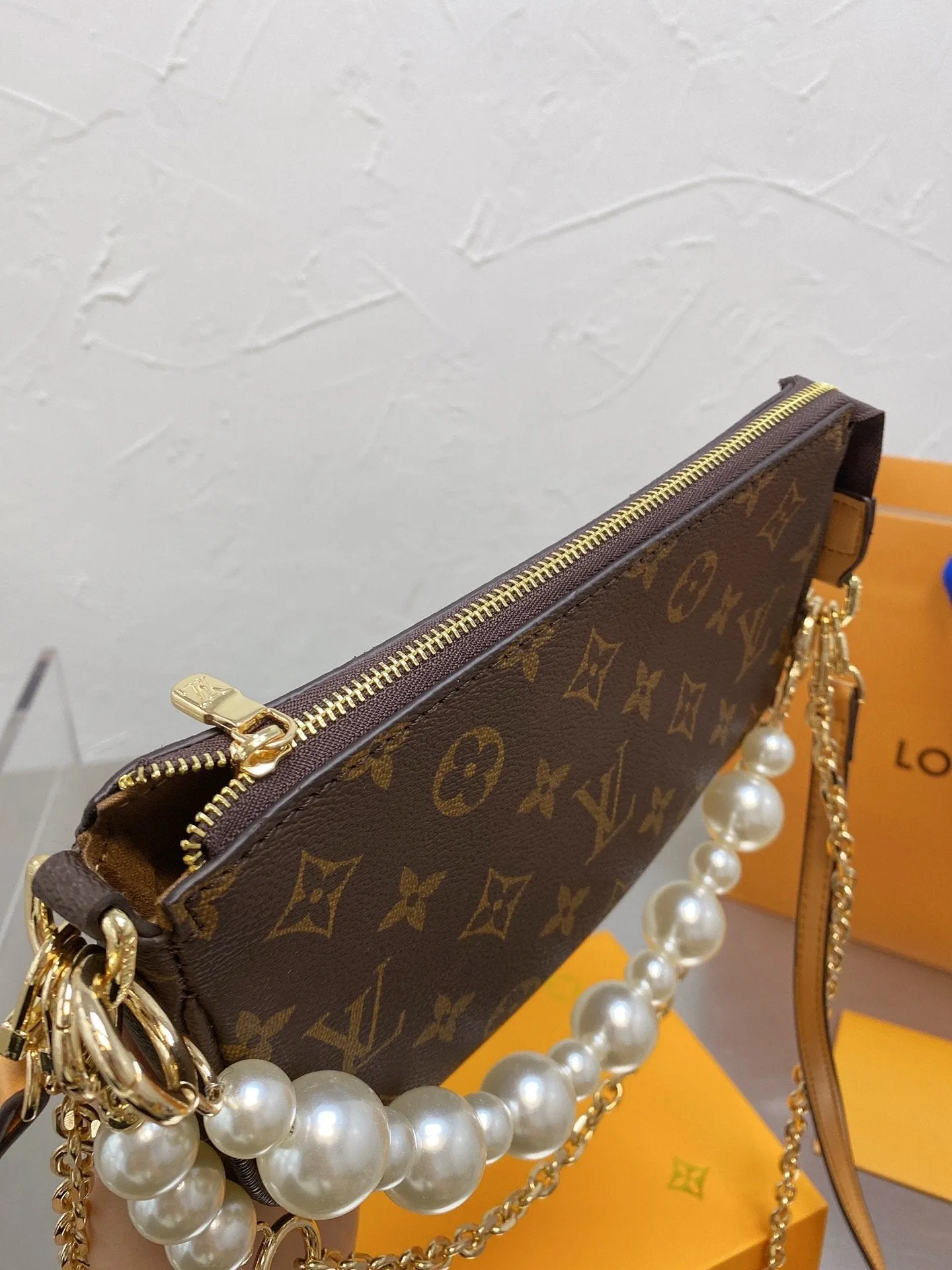 Designer Handbags LN 080