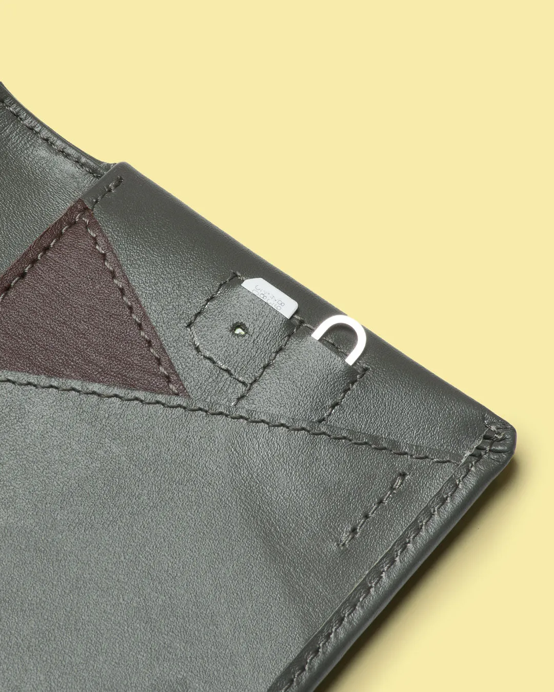 Gravity - Bifold Wallet