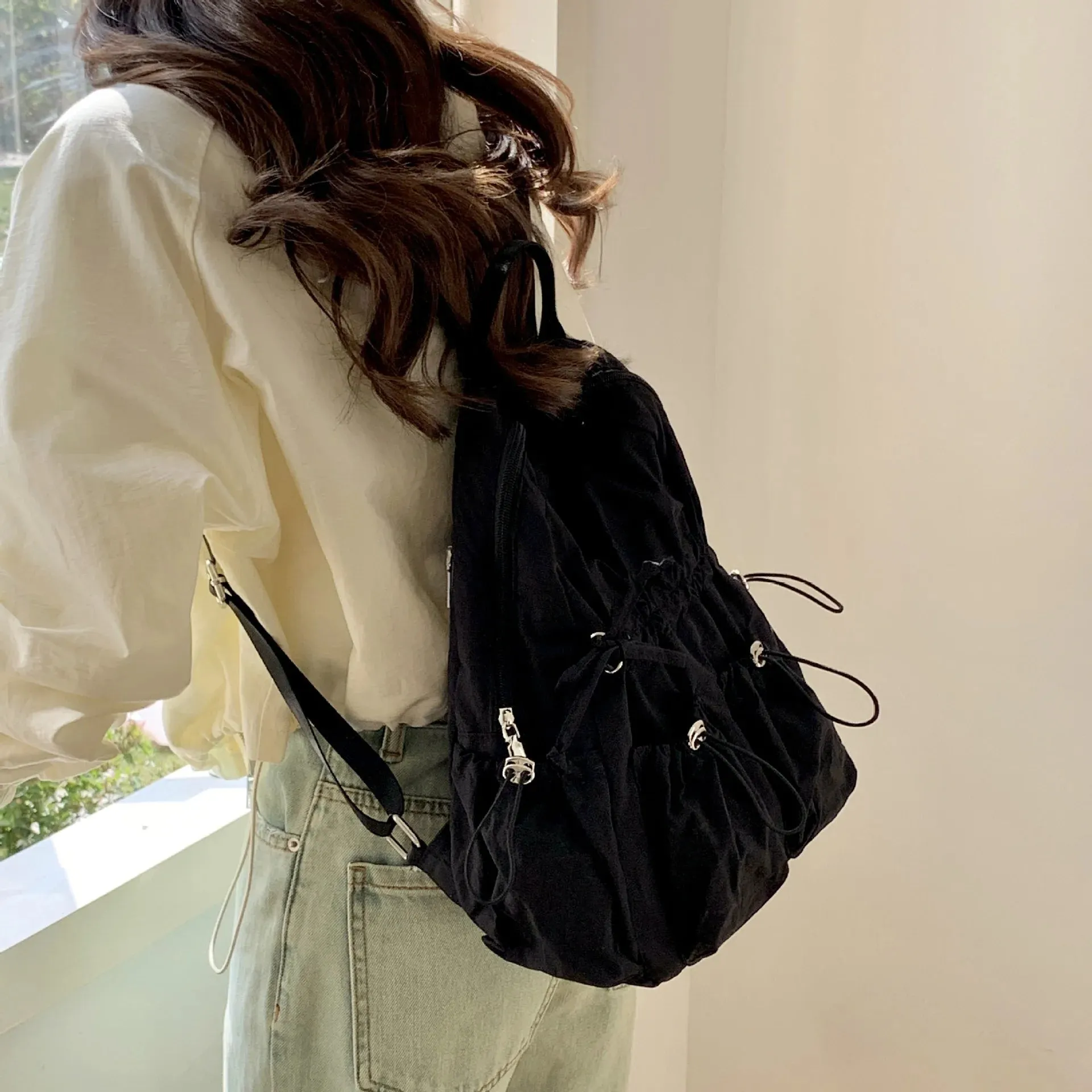 Korean Simple Nylon Summer Beach Pleated Women Backpack Students School Girl Backpack Travel Commuter Backpacks for Women