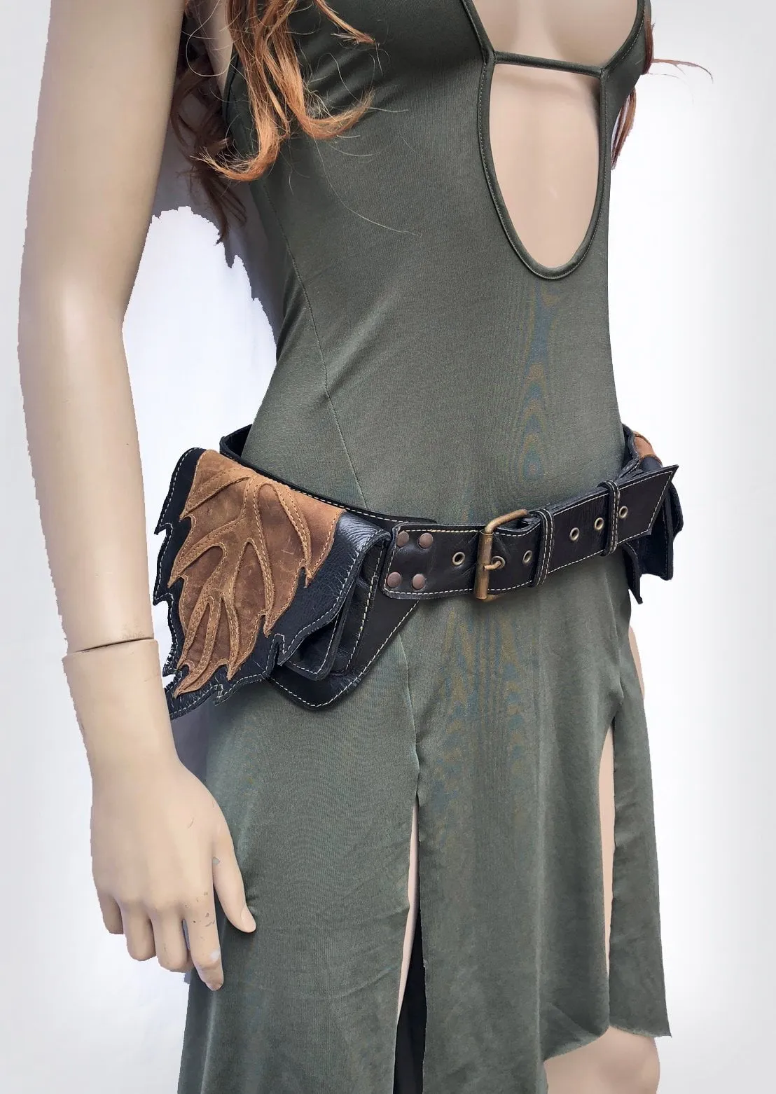 Leaf pocket belt